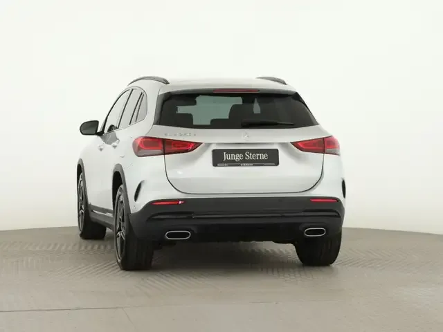 Mercedes-Benz GLA 250