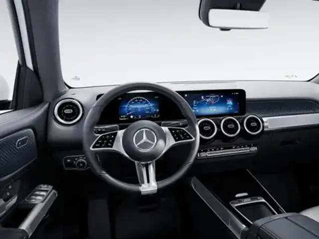 Mercedes-Benz GLB 220