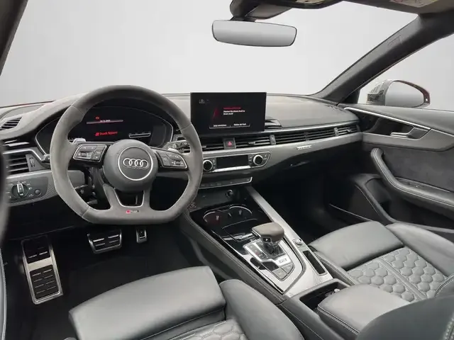 Audi RS4