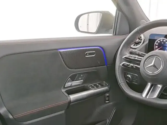 Mercedes-Benz GLA 180