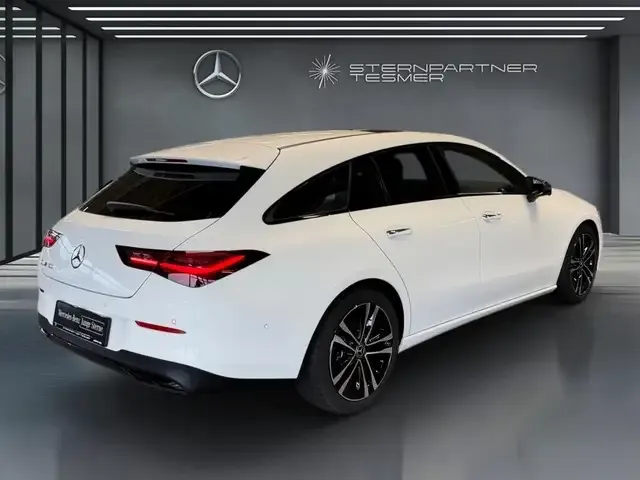 Mercedes-Benz CLA 180