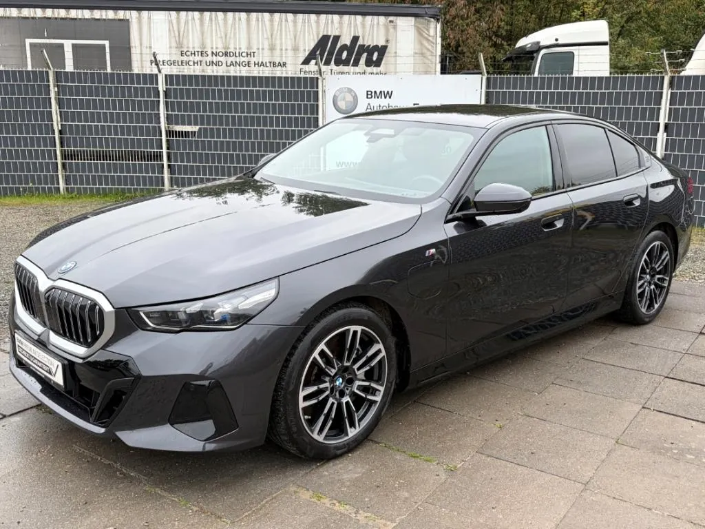 BMW 550