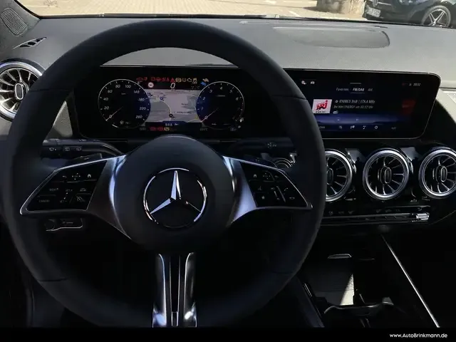 Mercedes-Benz GLA 180