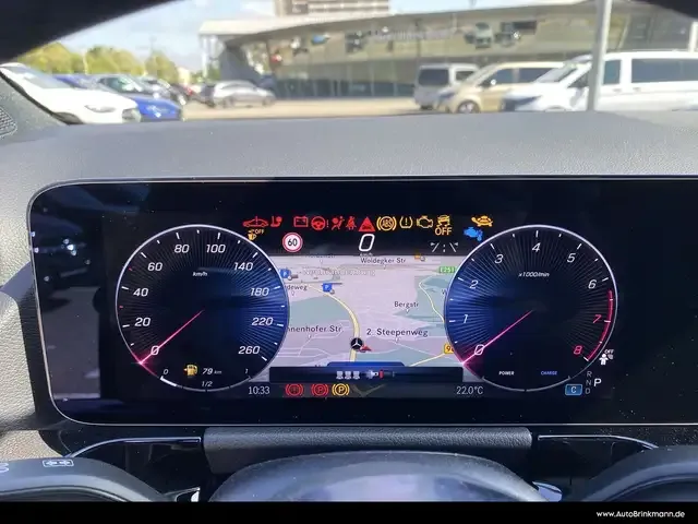 Mercedes-Benz GLA 180