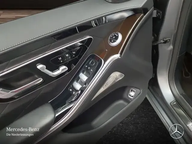 Mercedes-Benz S 600