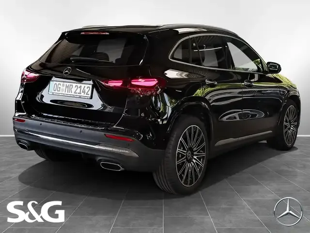 Mercedes-Benz GLA 200