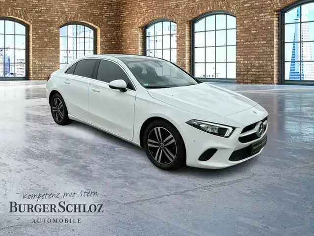 Mercedes-Benz A 200