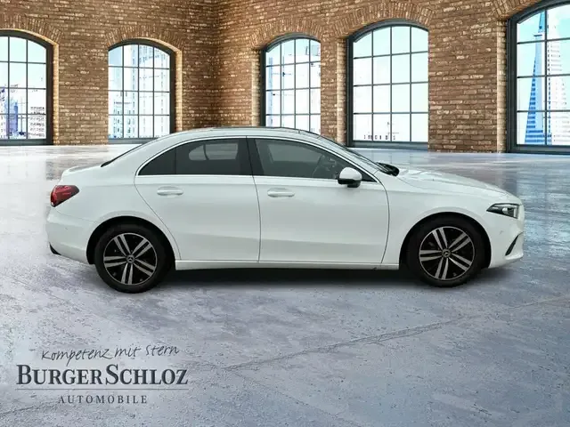 Mercedes-Benz A 200