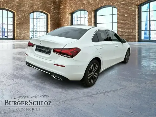 Mercedes-Benz A 200