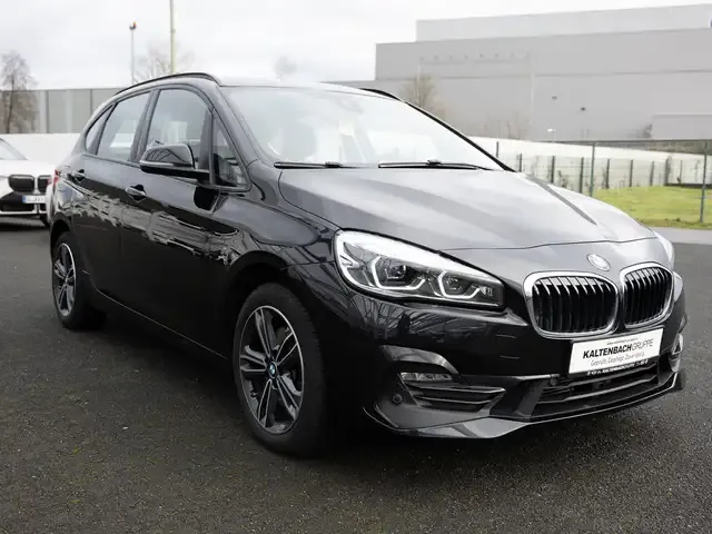 BMW 220