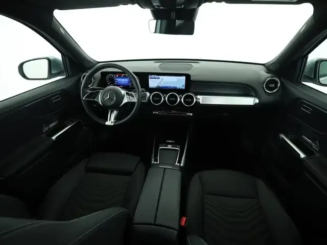 Mercedes-Benz GLB 180