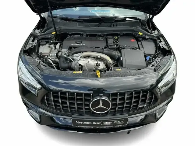 Mercedes-Benz GLA 35 AMG