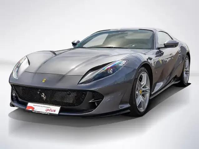 Ferrari 812