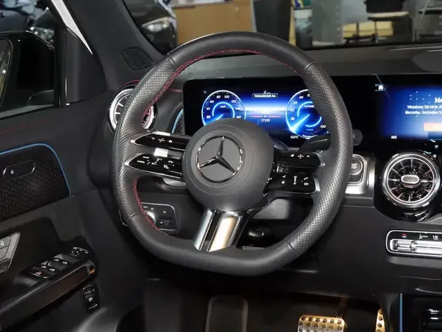 Mercedes-Benz EQB 350