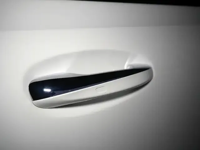 Mercedes-Benz EQB 350