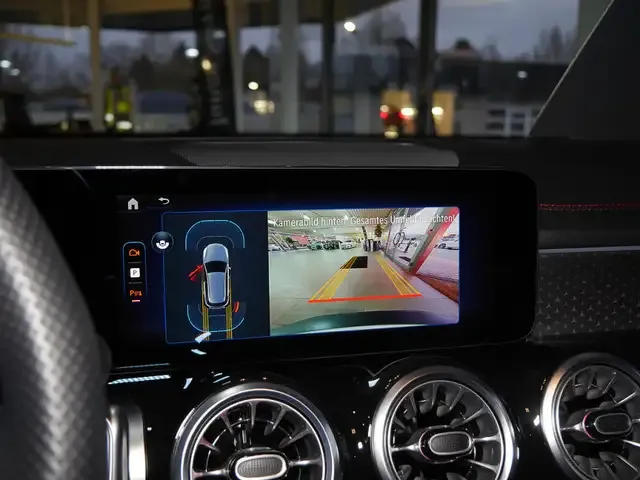 Mercedes-Benz EQB 350