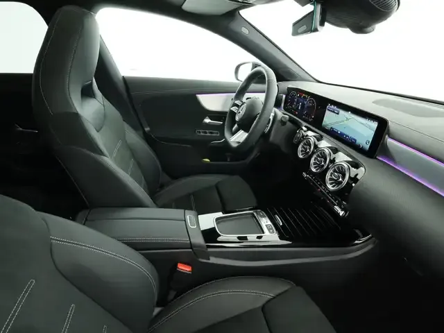 Mercedes-Benz CLA 220