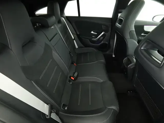 Mercedes-Benz CLA 220