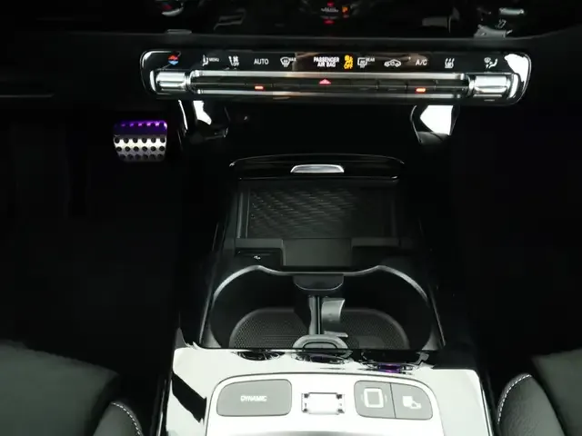 Mercedes-Benz CLA 220
