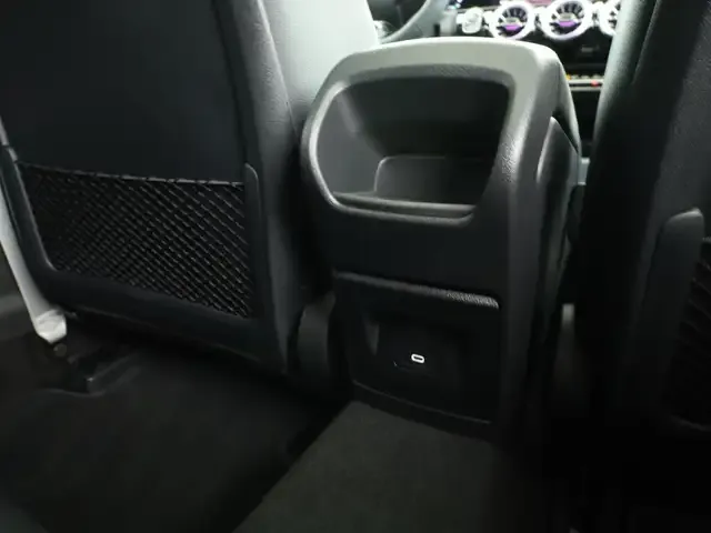 Mercedes-Benz CLA 220