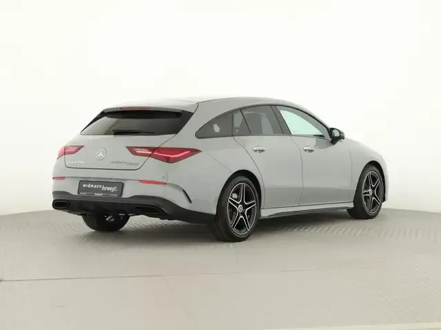 Mercedes-Benz CLA 220