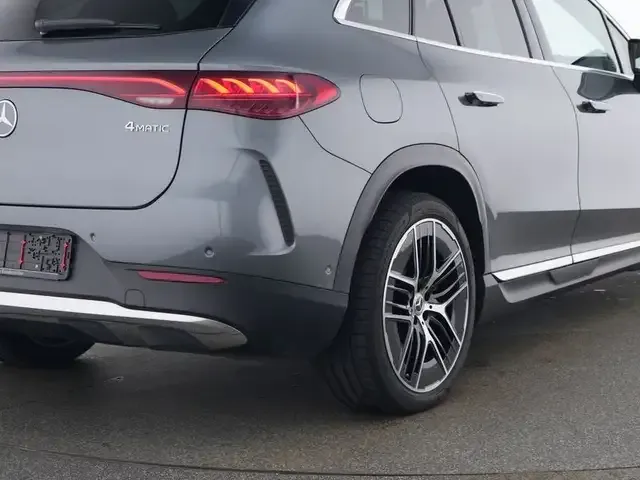 Mercedes-Benz EQE SUV