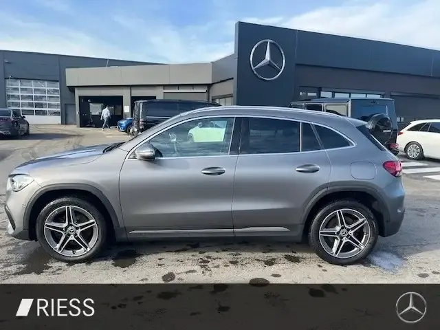 Mercedes-Benz GLA 250