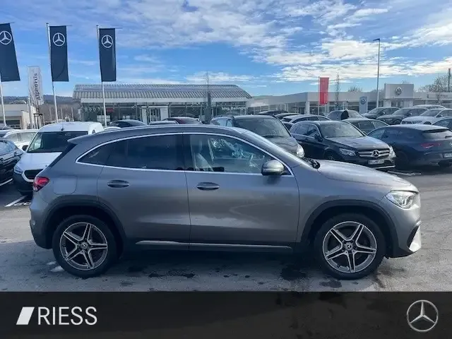 Mercedes-Benz GLA 250