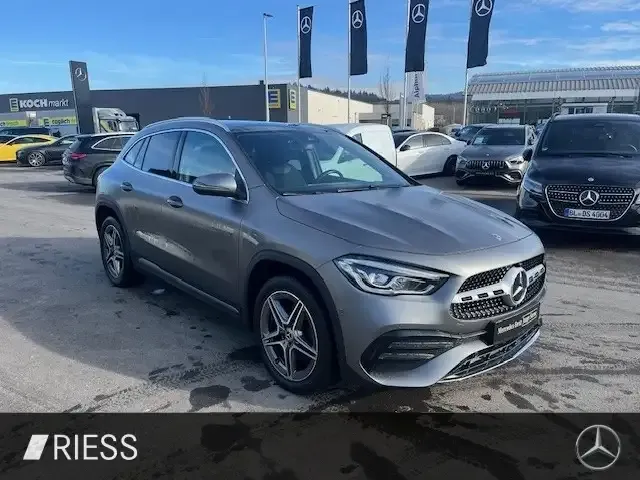 Mercedes-Benz GLA 250