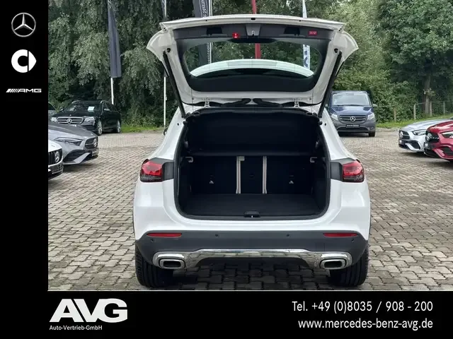 Mercedes-Benz GLA 180