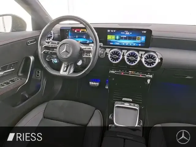 Mercedes-Benz CLA 35 AMG