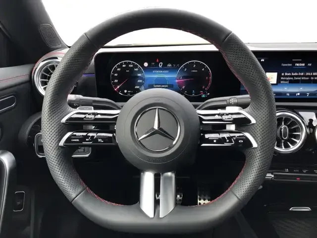 Mercedes-Benz CLA 220