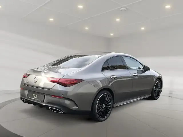 Mercedes-Benz CLA 220