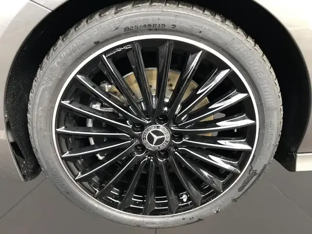 Mercedes-Benz CLA 220