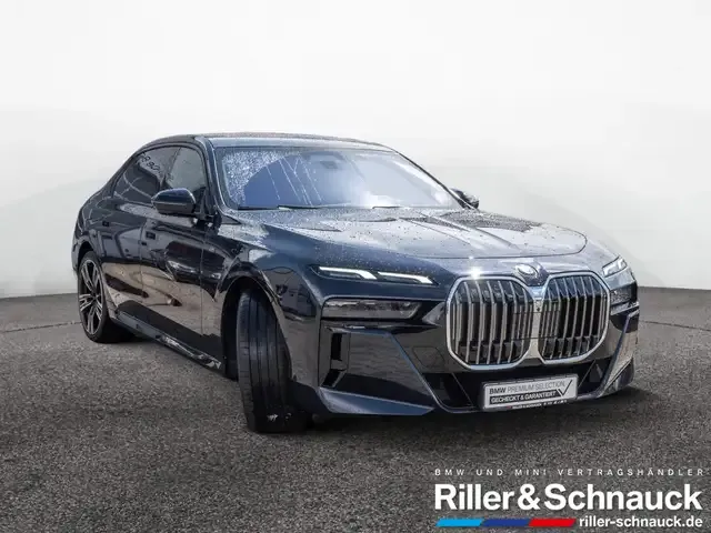 BMW 740