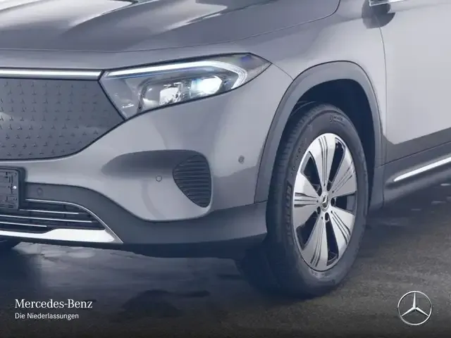 Mercedes-Benz EQB 350
