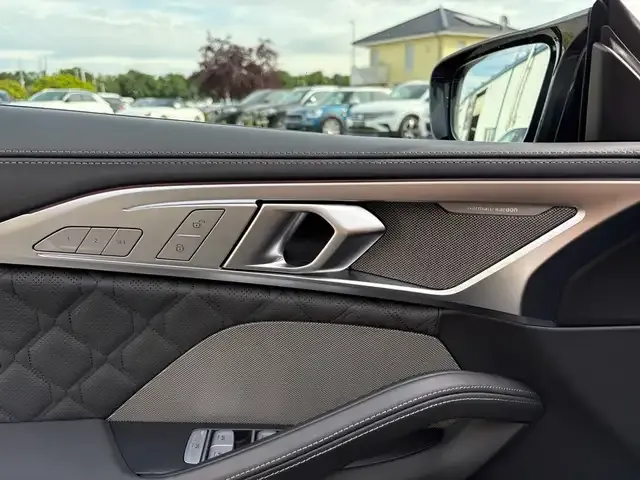 BMW M8