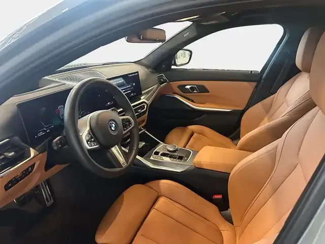 BMW 330