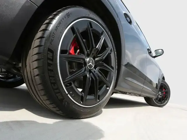 Mercedes-Benz GLB 35 AMG