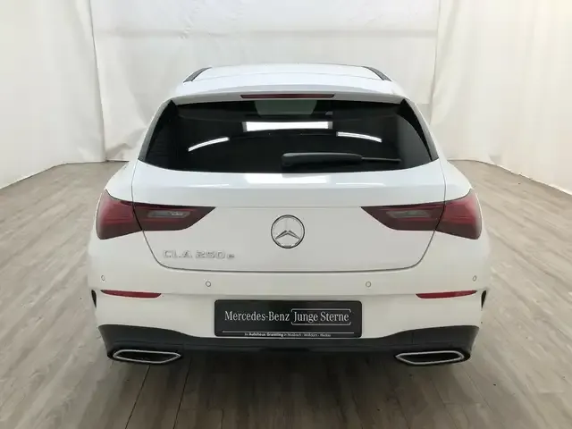 Mercedes-Benz CLA 250