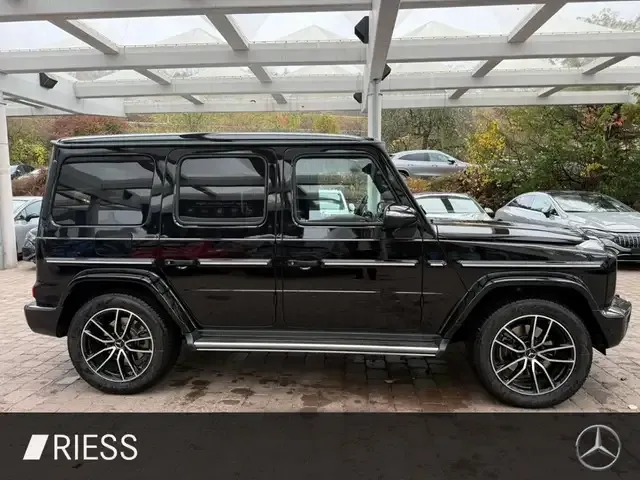 Mercedes-Benz G 400