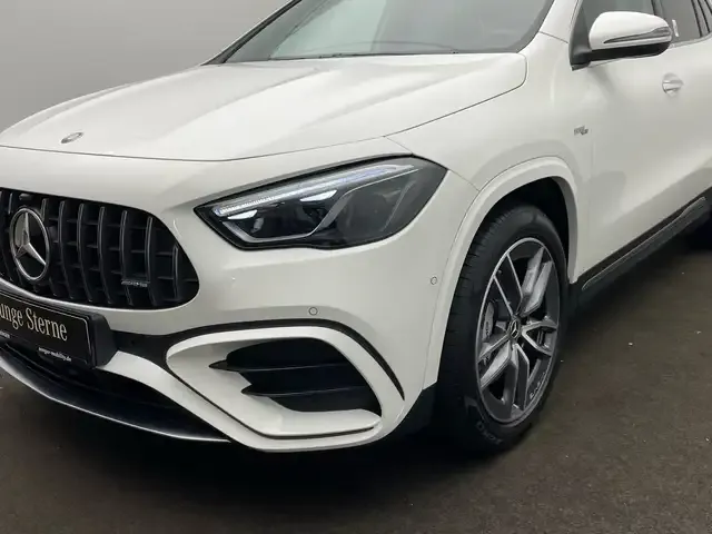 Mercedes-Benz GLA 35 AMG