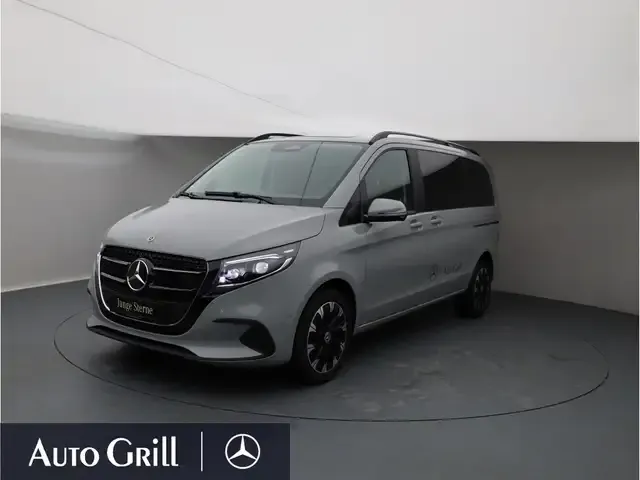 Mercedes-Benz V 220