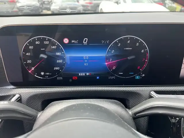 Mercedes-Benz CLA 180