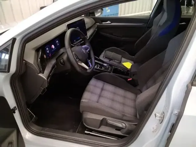 Volkswagen Golf GTE