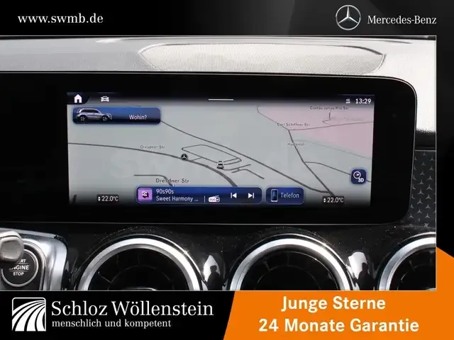 Mercedes-Benz GLB 220