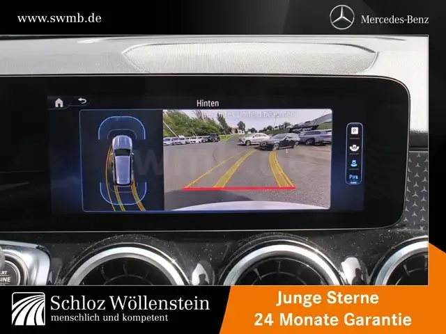 Mercedes-Benz GLB 220