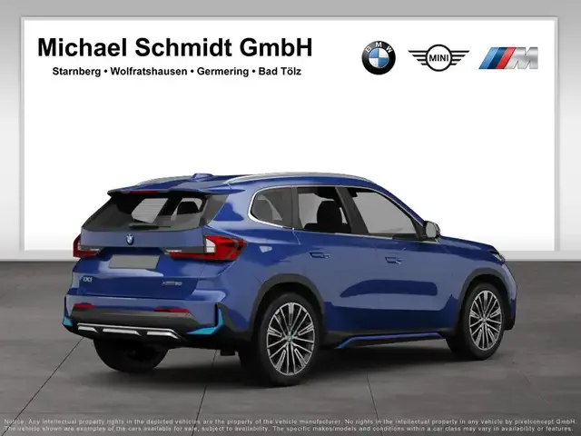 BMW iX1