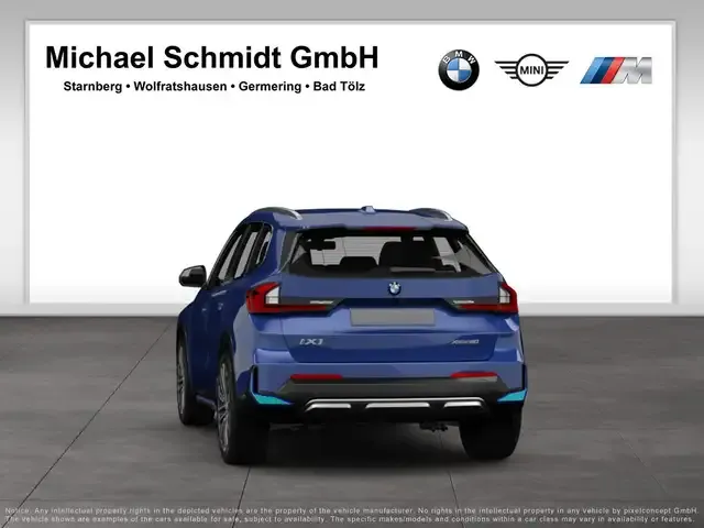 BMW iX1