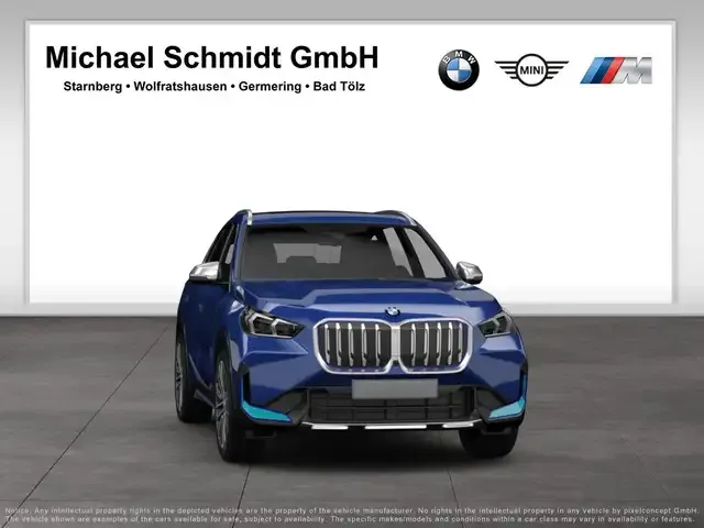 BMW iX1